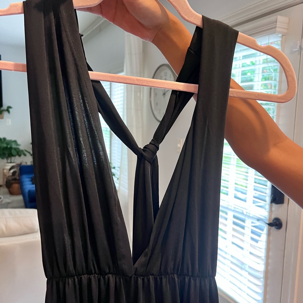 Elegant Black Sleeveless Dress